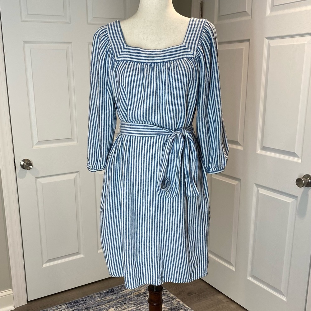 Universal Thread (Target) / Size: Large / Color: White, lite Matisse